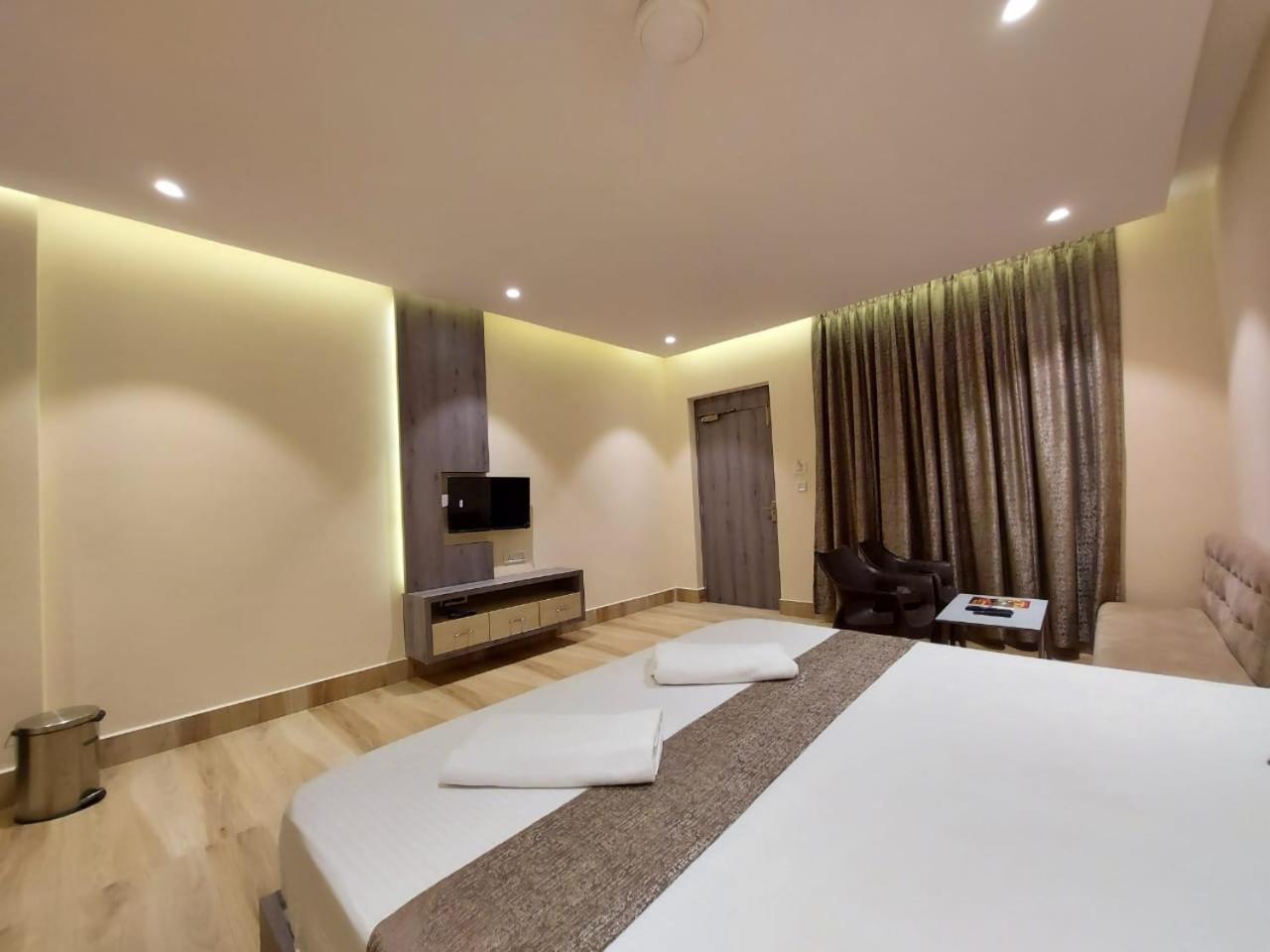 Parth King Beach Resort Mandarmani Esterno foto