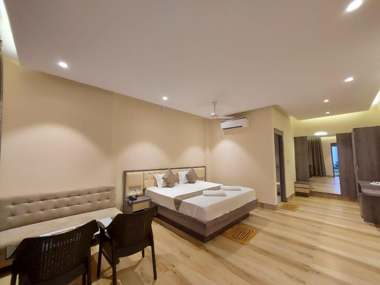 Parth King Beach Resort Mandarmani Esterno foto